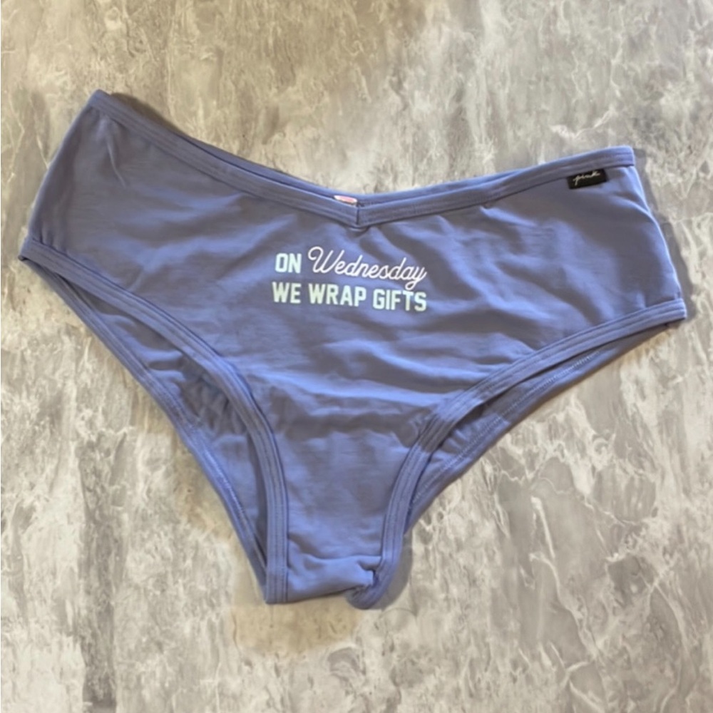 Victorias Secret Pink Panty Cheekster Large